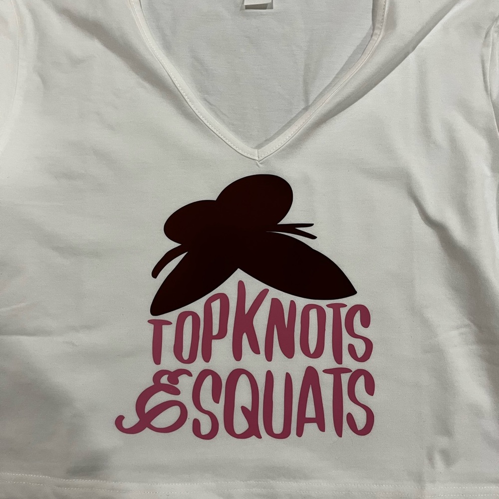 White crop T-shirt with vinyl press design